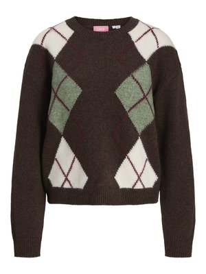 Hnědý pletený svetr s argyle vzorem v zelené, bílé a burgundské barvě, s kulatým výstřihem a žebrovanými manžetami a lemem.