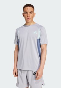 adidas Performance - TECH APPAREL COLORBLOCK - Print T-shirt - halo silver Thumbnail Image 1