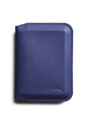 APEX SLIM SLEEVE - Custodia per passaporto - indigo