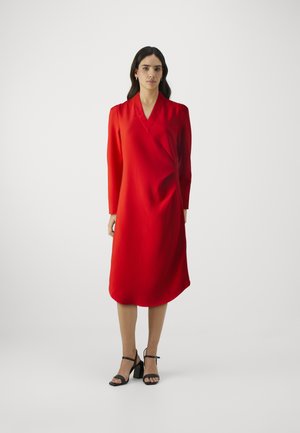 CINDYSUSBBFRYDI DRESS - Etui-jurk - flame