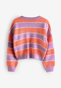 Hækletrøje med cropped design, der har orange, lilla og hvide vandrette striber. Strikketekstur og ribbede manchetter og halsudskæring.