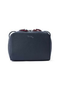 Borsa in pelle blu navy con texture liscia, angoli arrotondati, due manici superiori e chiusura con zip argentata. Design minimalista con logo impresso.