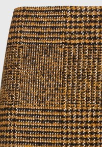 HALLHUBER Gonna a campana - yellow