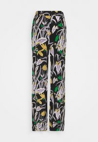 Blommönstrade byxor i svart med flerfärgade gula, gröna och vita blommor. Rakt snitt, lättviktigt material och inga synliga knäppningar.