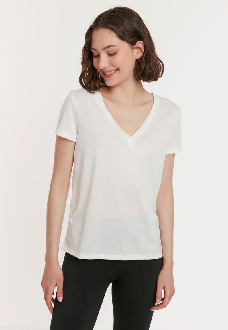 Jimmy Key STRAIGHT FIT V-NECK SHORT SLEEVED BASIC T-SHIRT - T-shirt basic - white