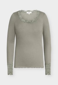 Valimata, dried sage