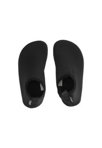 Zwarte neopreen waterschoenen met een stijlvol ontwerp, ronde neus en nauwsluitende openingen. Textuurstof en trekhandvatten voor eenvoudig aan- en uittrekken.