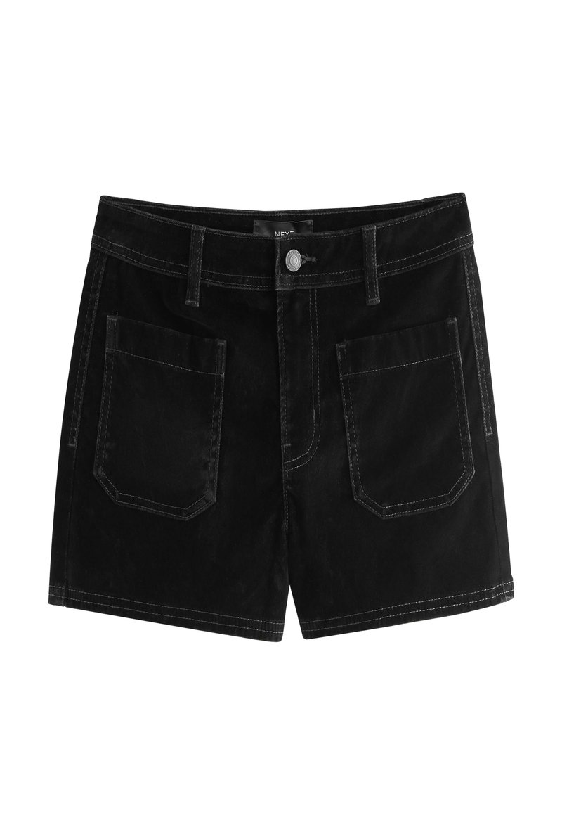 Shorts en denim noir avec une coupe classique, dotés d'une fermeture à bouton, de passants de ceinture et de deux poches plaquées à l'arrière. Détail de surpiqûre contrastante.