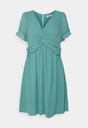 Day dress - green