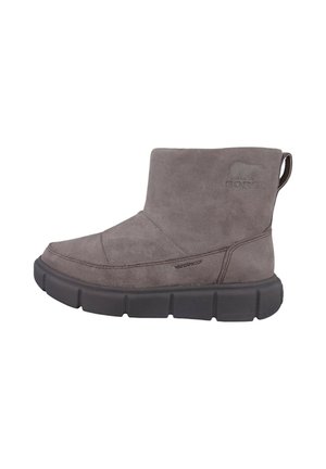 - Ankle boot