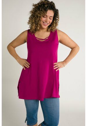 Ulla Popken LONG ZIERBÄNDER RUNDHALS ÄRMELLOS - Top - magnolia red