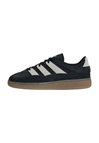 adidas Originals - HANDBALL SPEZIAL ST - Trainers - core black/white/gum Thumbnail Image 1