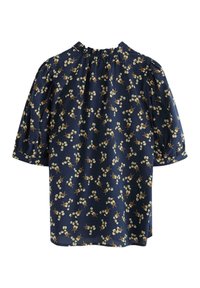 Marineblå kortærmet bluse med rynket krave, med et blomsterdesign i hvid og gul, lavet af letvægtsstof.