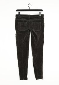 Mustat corduroy-housut, joissa on slim fit -leikkaus, kahdella takataskulla ja sivutaskulla, jossa on vetoketju. Sujuva pinta, mattainen viimeistely.