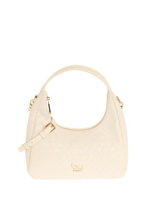 Borsa a tracolla in pelle intrecciata color crema con manico curvo, tracolla regolabile, cerniera dorata e piccolo logo dorato sulla parte anteriore.