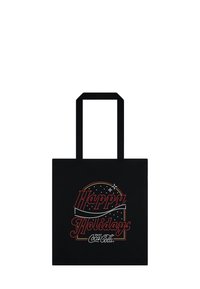 Borsa a tracolla nera con testo rosso e bianco "Buone Feste", caratterizzata da un design rotondo con stelle e "Enjoy Coca-Cola" in basso.