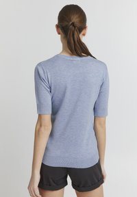 Oxmo OXHELIN - Basic T-shirt - kentucky blue melange