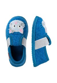 Niebieskie kapcie filcowe z nadrukiem twarzy kota na czubku, srebrnymi akcentami i elastyczną taśmą. Podeszwa teksturowana dla lepszej przyczepności.