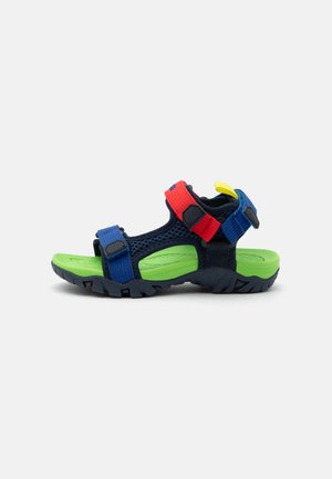 Joma CLIMBER JR UNISEX - Gyalogló szandálok - marino/lima