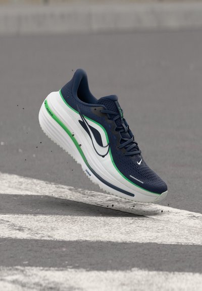 Nike Performance NIKE WINFLO 12