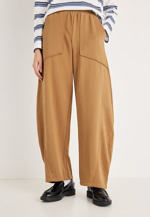 POCKET PANTS - Tepláky - toasted coconut