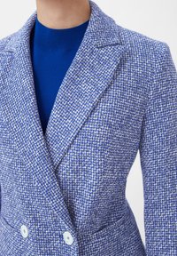 comma MIT STRUKTURMUSTER - Blazer - royalblau