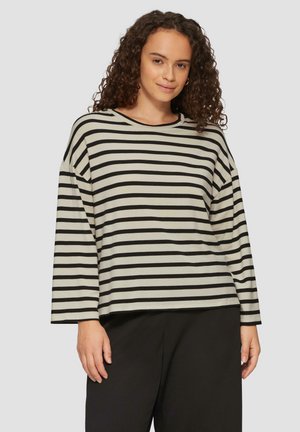 Haut à manches longues rayé en crème et noir, avec une coupe décontractée, un large col et un tissu doux et léger.