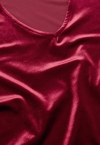 Cellbes of Sweden V-NECK - Cocktailkleid/festliches Kleid - dark red
