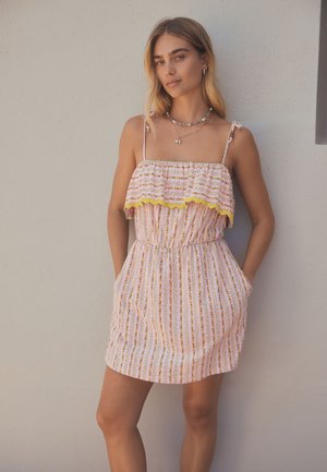 Next, REGULAR FIT - BANANA PRINT - Combinaison - pink