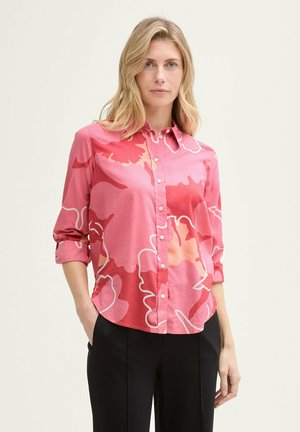 TOM TAILOR GEMUSTERTE - Button-down blouse - pink big floral shapes design