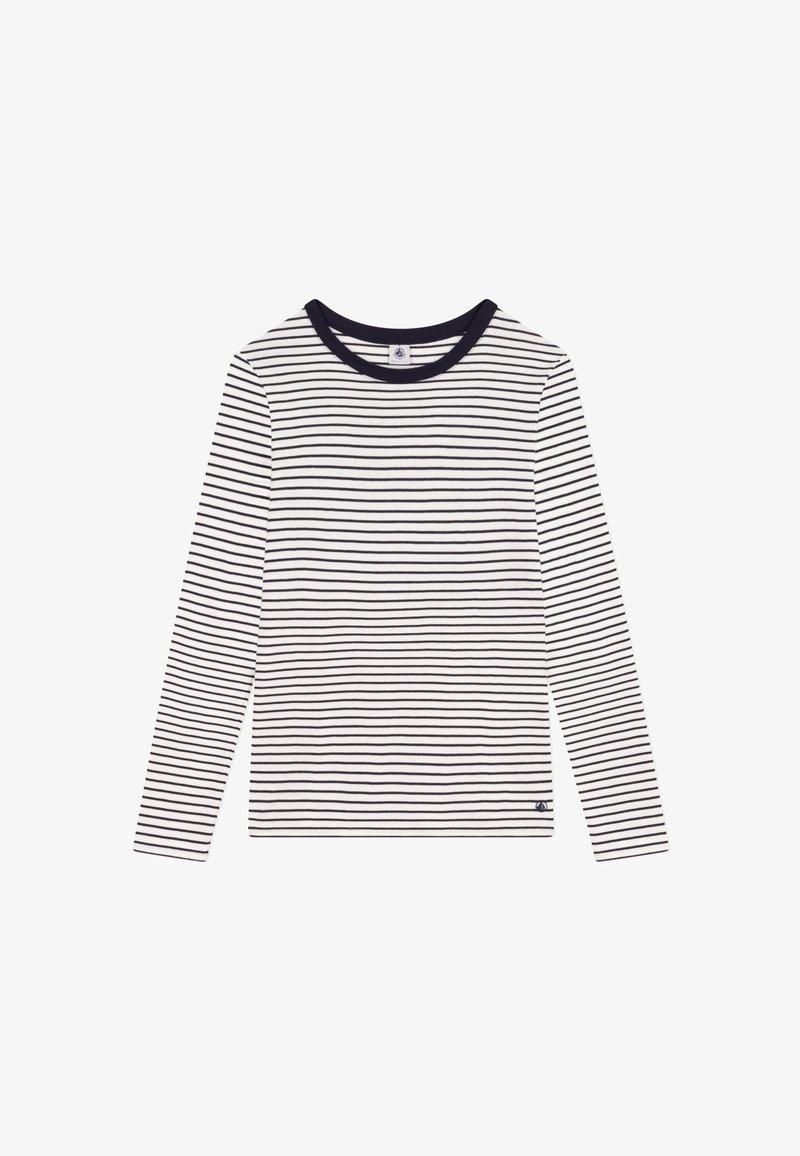 Wit shirt met lange mouwen en marineblauwe horizontale strepen. Heeft een ronde halslijn en een klein logo aan de onderkant links. Zachte stof.