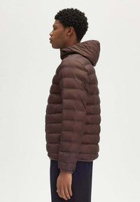 Fred Perry CON - INSULATED HOODED - Giacca invernale - marrone