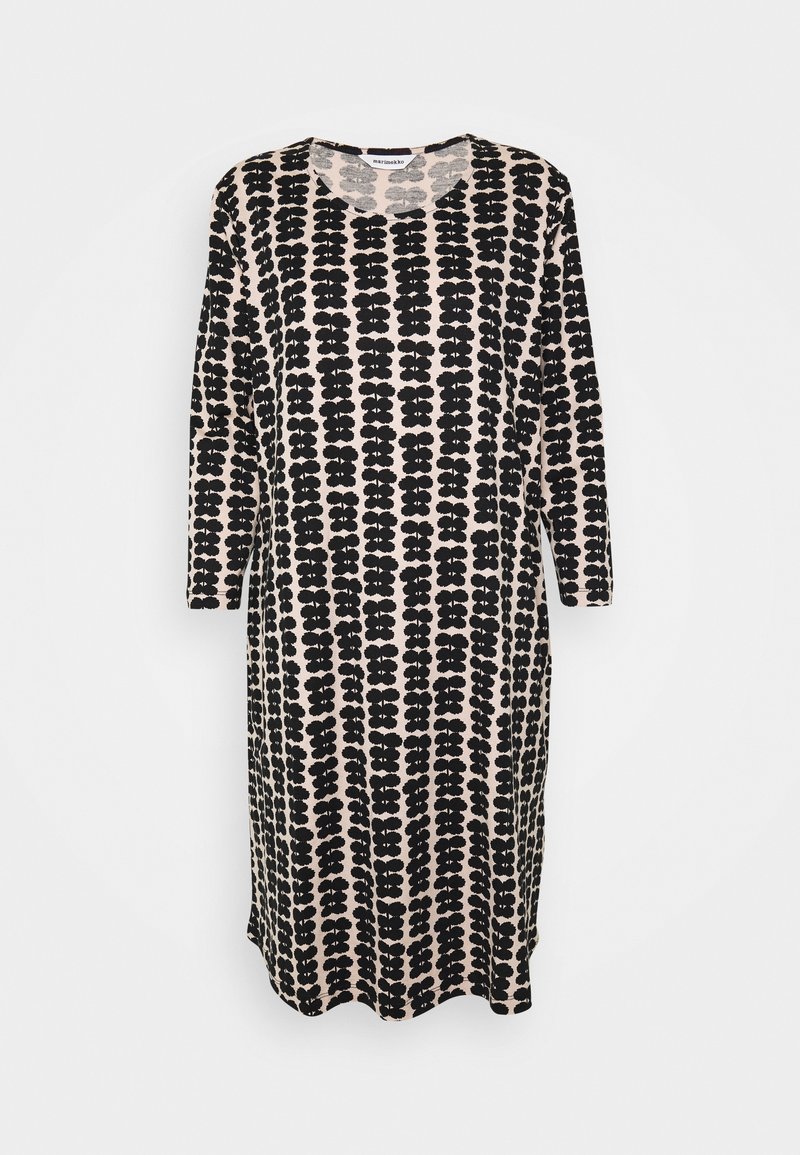 Robe longue aux manches longues, longueur genou, avec des rayures verticales florales abstraites noires sur fond beige, col rond.