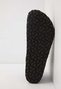 Birkenstock MARTON - Stivaletti stringati - black