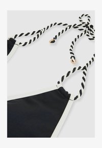 Ausgewählt, navy/white