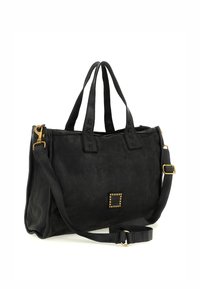 Borsa a tracolla in pelle nera con due manici superiori e una tracolla regolabile. Presenta dettagli in oro e borchie decorative sulla parte frontale.