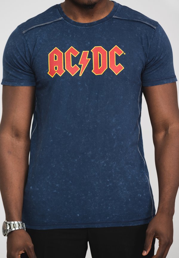 LOGO SNOW WASH - Print T-shirt4