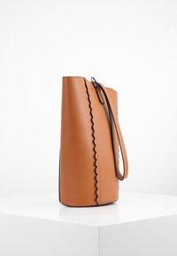 Even&Odd Shopping bag - cognac