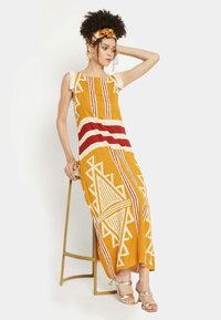 Be Sunset STILOSO - Vestito lungo - saffron