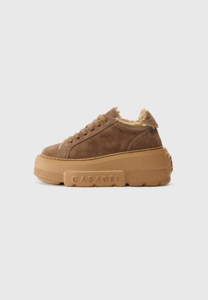 NEXUS - Baskets basses - brown