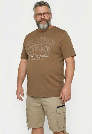 Men Plus T-SHIRT, PRINT, SHORT SLEEVES, UP TO 8XL - T-shirt con stampa - brown