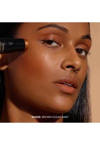 NUDESTIX NUDIES ALL OVER FACE GLOW - Rouge - brown sugar, baby