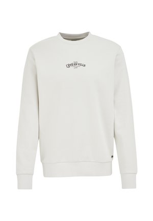 Sudadera de cuello redondo de color gris claro, hecha de algodón, con un pequeño logo bordado en el pecho y puños y dobladillo acanalados. Textura suave.