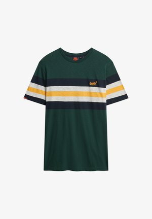 Groene katoenen T-shirt met horizontale marineblauwe, grijze en gele strepen. Bevat een klein logo op de borst en een klassieke ronde hals.