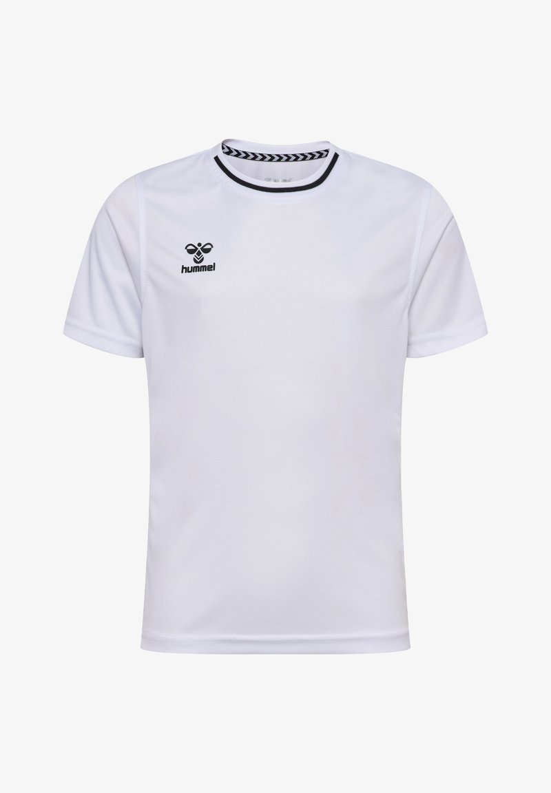 Biała koszulka sportowa z krótkim rękawem, okrągłym dekoltem, czarnym logo z lewej strony oraz kontrastowymi czarno-białymi paskami na kołnierzyku.