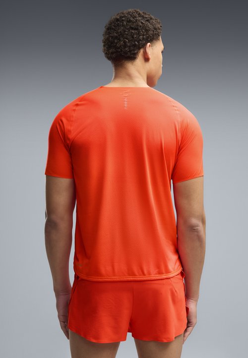 PUMA LIGHTSPEED LAUFSHIRT - Sports T-shirt - ultra red — photo 3