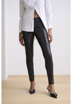 Kaffe Leggings - Hosen - black