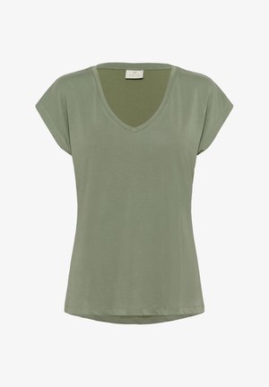 Maslinasto zelena majica s V-izrezom i kratkim kapuljačama, napravljena od mekanog materijala, s opuštenim krojem i blago zaobljenim rubom.
