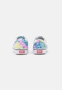 Vans COMFYCUSH OLD SKOOL - Sportbačiai - orchid/true white