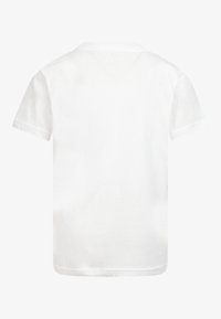 Vit bomull T-shirt, korta ärmar, rundad krage, slät textur, rak fåll, inga synliga mönster eller logotyper på baksidan.